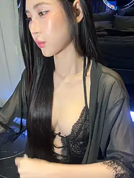 Snapshot of Almiraa68 chatting on January 16, 2:41 pm Almiraa68 online show from January 16, 2:41 pm