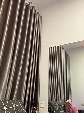 Snapshot of Almiraa68 chatting on March 4, 2:53 pm Almiraa68 online show from March 4, 2:53 pm