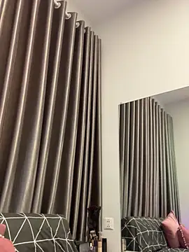 Snapshot of Almiraa68 chatting on March 9, 2:43 pm Almiraa68 online show from March 9, 2:43 pm