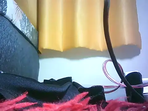 Snapshot of mumbi91 chatting on February 19, 7:59 pm mumbi91 online show from February 19, 7:59 pm