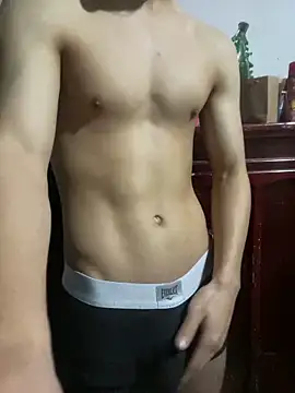 Snapshot of Mrtzz_ chatting on December 22, 10:58 pm Mrtzz  online show from December 22, 10:58 pm