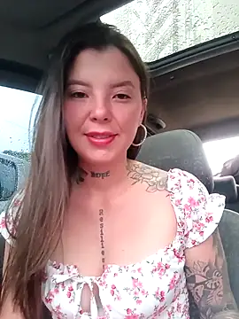 Snapshot of basic_Instinct chatting on October 10, 11:42 am basic Instinct online show from October 10, 11:42 am