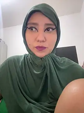 hannahayat online show from February 1, 2:59 pm