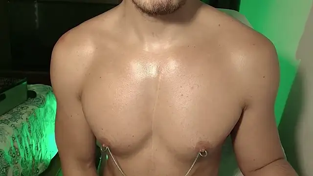 Snapshot of heydave_ chatting on October 20, 4:07 pm heydave online show from October 20, 4:07 pm