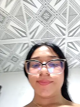 Snapshot of -VICKKY chatting on January 4, 2:14 pm -VICKKY online show from January 4, 2:14 pm