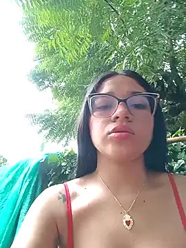 Snapshot of -VICKKY chatting on January 5, 1:26 pm -VICKKY online show from January 5, 1:26 pm