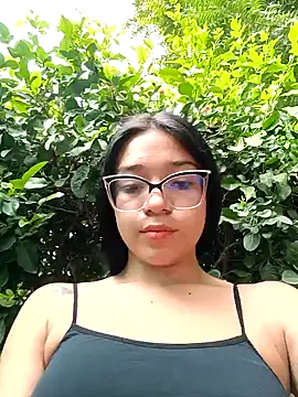 Snapshot of -VICKKY chatting on January 31, 1:34 pm -VICKKY online show from January 31, 1:34 pm