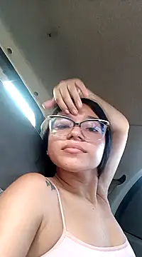Snapshot of -VICKKY chatting on February 1, 9:51 pm -VICKKY online show from February 1, 9:51 pm
