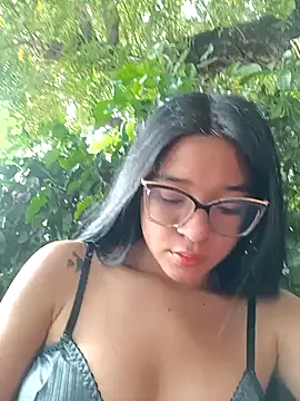 Snapshot of -VICKKY chatting on February 3, 2:34 pm -VICKKY online show from February 3, 2:34 pm