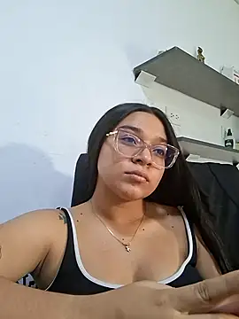 Snapshot of -VICKKY chatting on June 11, 7:23 pm -VICKKY online show from June 11, 7:23 pm