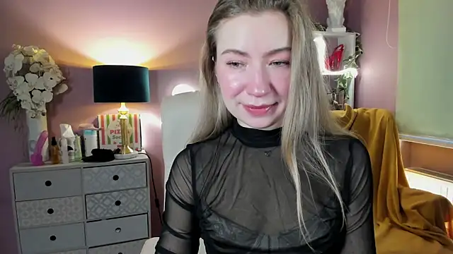 Snapshot of Mia_Tasty chatting on January 31, 7:39 am Mia Tasty online show from January 31, 7:39 am