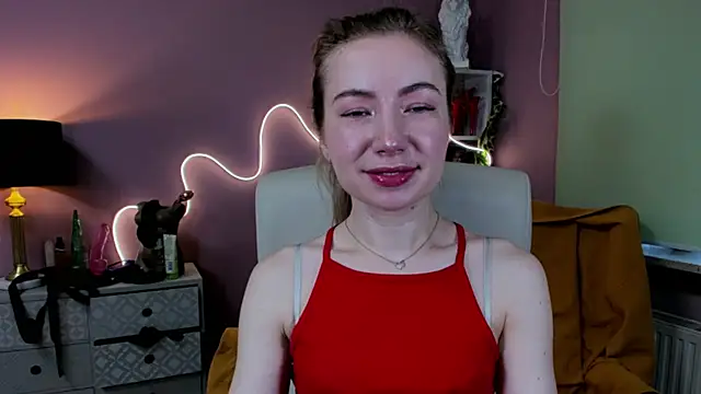 Snapshot of Mia_Tasty chatting on October 8, 6:55 am Mia Tasty online show from October 8, 6:55 am