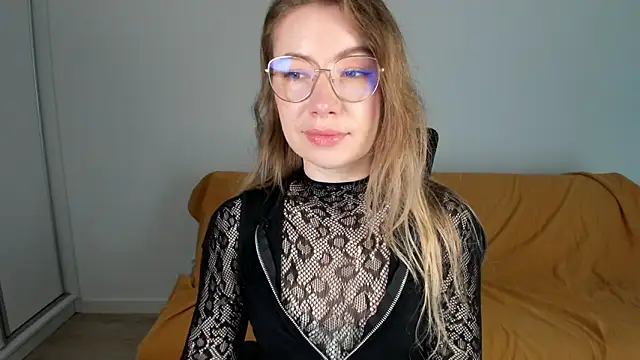 Mia Tasty online show from June 11, 6:44 am