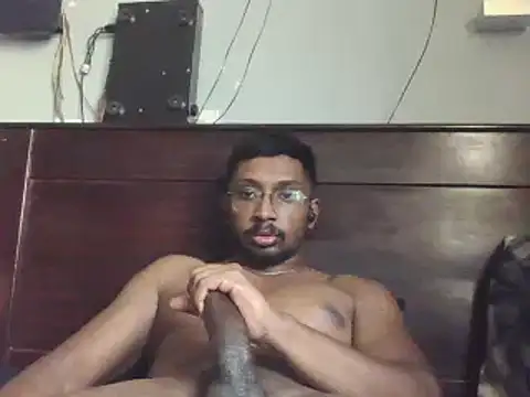 Snapshot of chennaibull101 chatting on January 3, 7:49 am chennaibull101 online show from January 3, 7:49 am