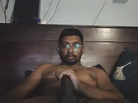 Snapshot of chennaibull101 chatting on January 3, 5:42 pm chennaibull101 online show from January 3, 5:42 pm