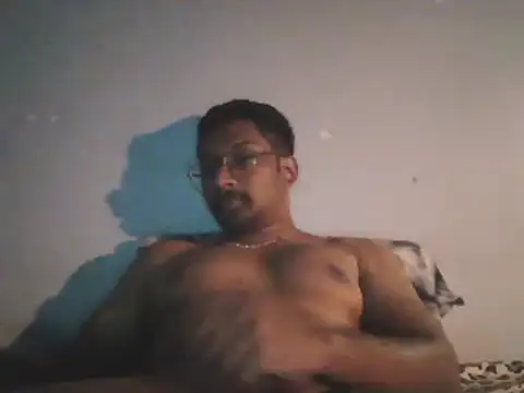 Snapshot of chennaibull101 chatting on October 3, 7:33 pm chennaibull101 online show from October 3, 7:33 pm