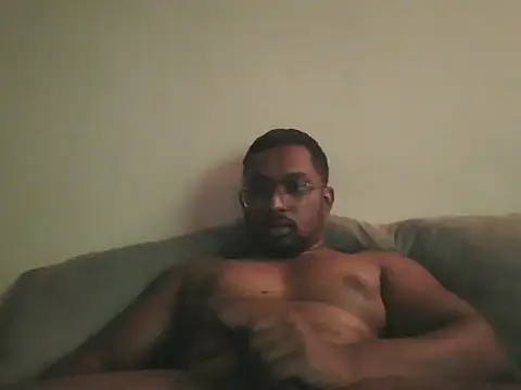 Snapshot of chennaibull101 chatting on May 23, 12:31 pm chennaibull101 online show from May 23, 12:31 pm