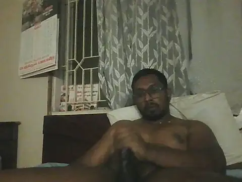 Snapshot of chennaibull101 chatting on June 3, 2:55 pm chennaibull101 online show from June 3, 2:55 pm
