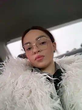 Snapshot of AnaWest chatting on January 28, 5:43 am AnaWest online show from January 28, 5:43 am