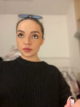 Snapshot of AnaWest chatting on February 22, 6:06 am AnaWest online show from February 22, 6:06 am