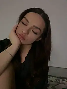 Snapshot of AnaWest chatting on September 15, 6:30 pm AnaWest online show from September 15, 6:30 pm