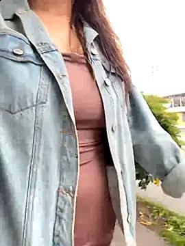 Snapshot of iriiina_veneno chatting on November 2, 3:03 pm iriiina veneno online show from November 2, 3:03 pm