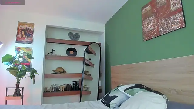 iriiina veneno online show from July 4, 1:34 am