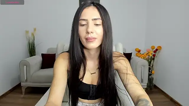 Snapshot of Emmapmg chatting on January 2, 5:50 pm Emmapmg online show from January 2, 5:50 pm