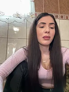 Snapshot of Emmapmg chatting on March 12, 9:55 am Emmapmg online show from March 12, 9:55 am