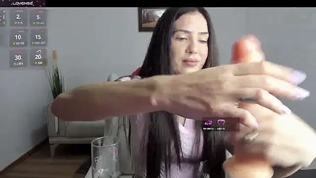 Snapshot of Emmapmg chatting on March 21, 7:02 pm Emmapmg online show from March 21, 7:02 pm