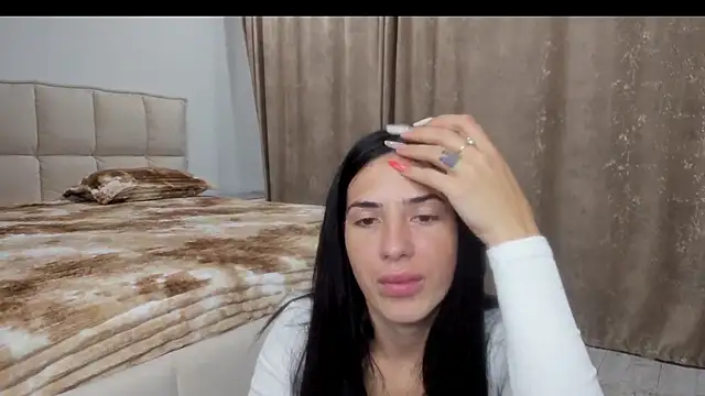 Snapshot of Emmapmg chatting on September 29, 8:13 pm Emmapmg online show from September 29, 8:13 pm