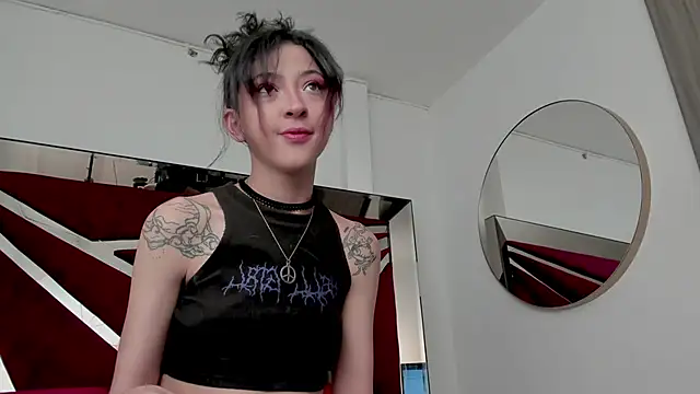 BonnieCute  online show from April 29, 11:55 pm
