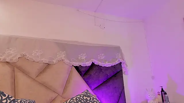BonnieCute  online show from June 9, 12:22 am