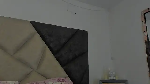 BonnieCute  online show from June 26, 12:37 am