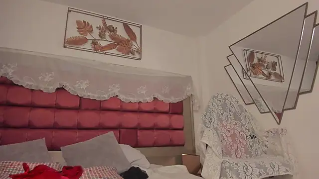 BonnieCute  online show from July 6, 12:29 am