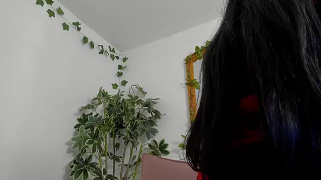 BonnieCute  online show from July 11, 12:35 am