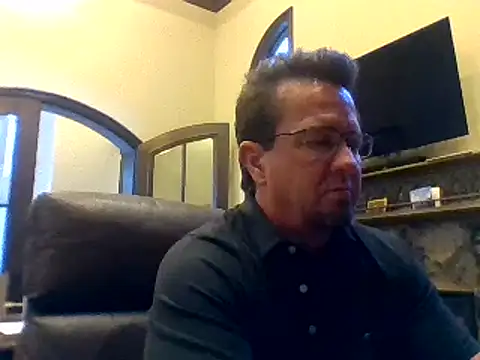 Snapshot of sluttydylan chatting on December 17, 11:27 pm sluttydylan online show from December 17, 11:27 pm