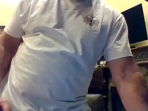 Snapshot of sluttydylan chatting on February 8, 2:49 pm sluttydylan online show from February 8, 2:49 pm