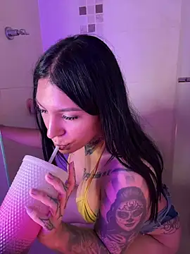 Snapshot of Cataleyasweet_19 chatting on March 5, 12:38 am Cataleyasweet 19 online show from March 5, 12:38 am