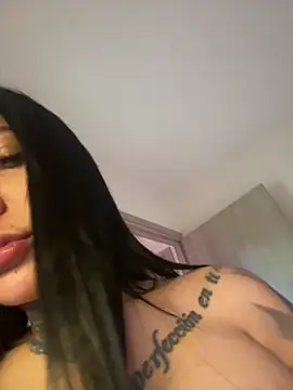 Snapshot of Cataleyasweet_19 chatting on October 11, 5:22 pm Cataleyasweet 19 online show from October 11, 5:22 pm