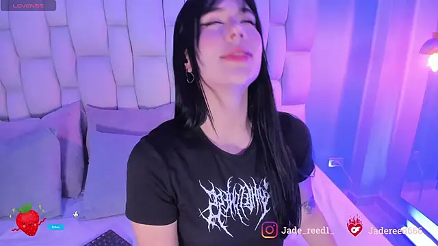 Snapshot of jade_reeed chatting on December 22, 4:09 am jade reeed online show from December 22, 4:09 am