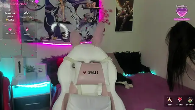 Snapshot of Sofi_lenox chatting on December 13, 8:30 am Sofi lenox online show from December 13, 8:30 am