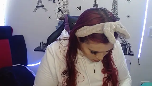 Snapshot of cata__gutierrez_ chatting on February 12, 3:05 pm cata gutierrez online show from February 12, 3:05 pm