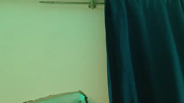 Snapshot of cata__gutierrez_ chatting on September 30, 5:01 am cata gutierrez online show from September 30, 5:01 am