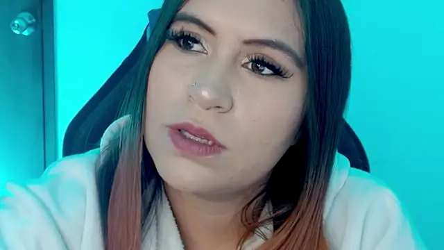 cata  gutierrez  online show from July 26, 5:04 am