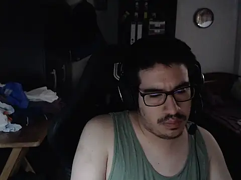 Snapshot of thealfawolf01 chatting on December 25, 2:56 pm thealfawolf01 online show from December 25, 2:56 pm