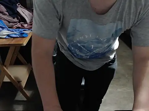 Snapshot of thealfawolf01 chatting on December 30, 11:28 pm thealfawolf01 online show from December 30, 11:28 pm