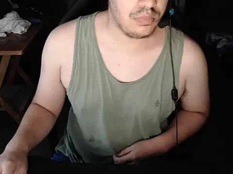 Snapshot of thealfawolf01 chatting on February 13, 1:29 am thealfawolf01 online show from February 13, 1:29 am