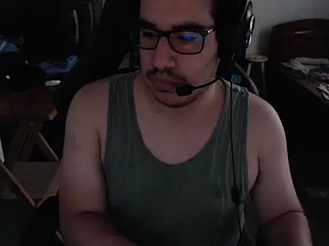 Snapshot of thealfawolf01 chatting on March 2, 8:29 pm thealfawolf01 online show from March 2, 8:29 pm