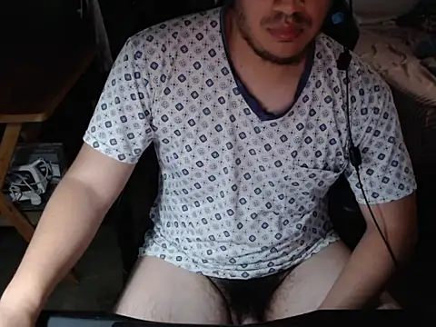 Snapshot of thealfawolf01 chatting on October 19, 5:13 pm thealfawolf01 online show from October 19, 5:13 pm